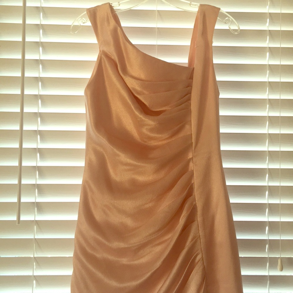 Vera Wang White bridesmaids dress in light pink.